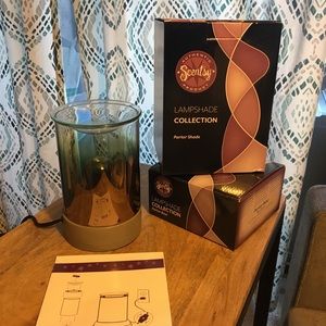 Scentsy “Parlor” warmer.